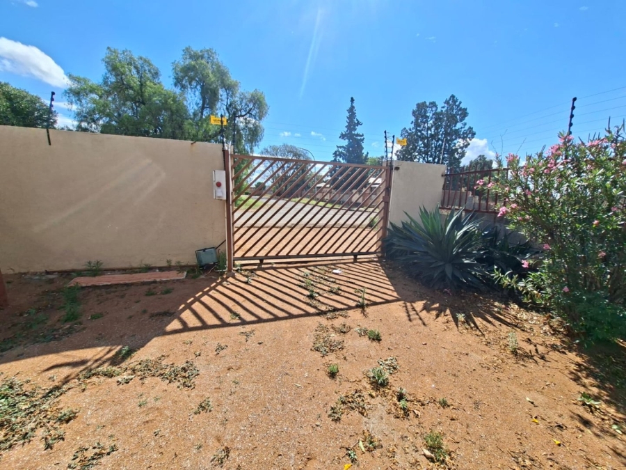  Bedroom Property for Sale in Diamant Park Northern Cape